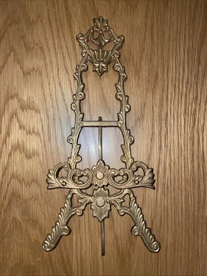 Caballete de mesa de latón ornamentado de colección - Soporte para libro o marco. Foto 1 de 4