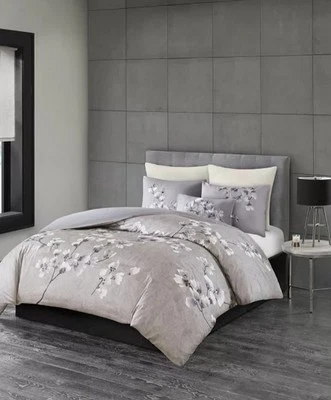 Sakura Blossom By Natori, 100% Cotton Sateen 3pc King Duvet W/Shams, Purple, NWT - Image 1 of 3