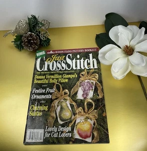 Just Cross Stitch Magazine  ~ Vintage Dec 2000 Pre-owned ~ Wear To Back Cover - Picture 1 of 9