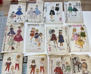 16 Vintage Little Girls Schnittmuster 60er Jahre Advance Simplicity McCalls - Bild 1 von 12