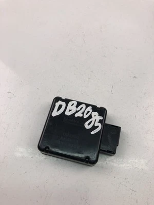 Centralina Ford B-Max JK DE8T19H463DA 27320387 - Immagine 1 di 4