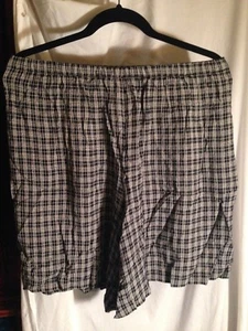 Women's Professional Career Dress Shorts Black/White Plaid Size 14  - Picture 1 of 3