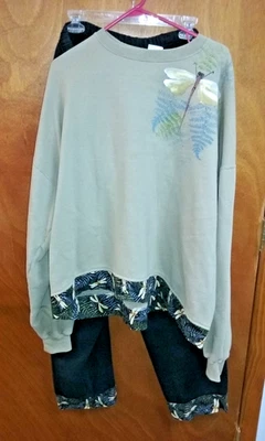 Sudadera Jerzees Dragonfly Images color tostado y pantalones deportivos negros a juego talla 2X Foto 1 de 4