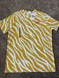 Champs The Nike Tee Gr. L Gelb & Weiß Animal Print - Bild 1 von 7