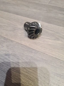 Evinrude Johnson Pinion Gearbox Gear 322079 0322079 Outboard 35hp  - Picture 1 of 3