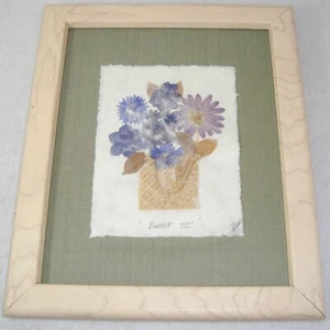 Flores silvestres secas prensadas de colección enmarcadas "Cesta III" por Interia en papel hecho a mano - Imagen 1 de 7