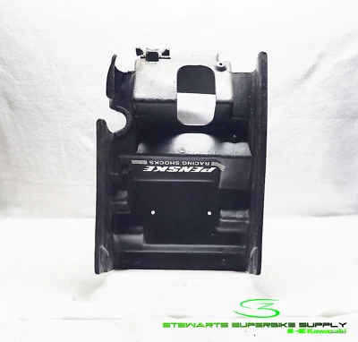 KAWASAKI NINJA ZX7R 1996-2003 OEM GUARDABARROS DELANTERO TRASERO SUBCHASIS BANDEJA DE BATERÍA Foto 1 de 4