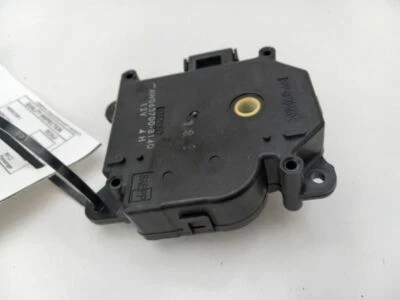 2003 - 2006 CADILLAC CTS AC HEATER BLEND DOOR ACTUATOR - Image 1 of 4