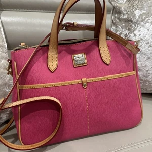 Petit grain galet Dooney & Bourke rose Daniela excellent état - Photo 1/12