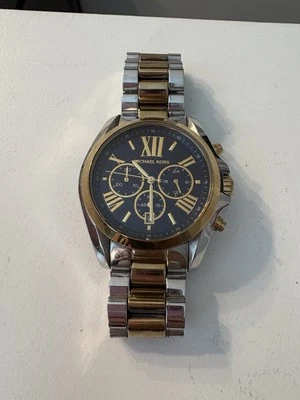 Michael Kors Bradshaw 2-tone Women’s Watch MK-5976 Pre-Owned. Needs Battery - Image 1 of 3