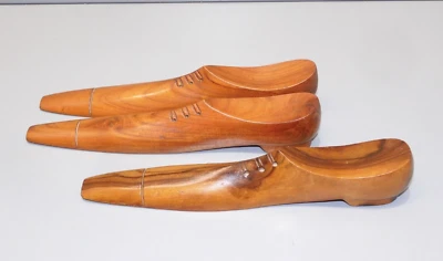 -2 CHAUSSURES BOIS MINIATURES & 1 CHAUSSE PIED forme CHAUSSURE COLLECTION   D - Photo 1/4