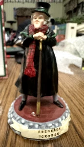 Ebenezer Scrooge Figure “A Christmas Carol” Statue in Box Novelino Vintage 1993 - Picture 1 of 6