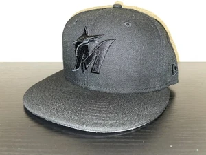 New Era 59Fifty Miami Marlins Equipado en el Campo - Negro Talla 7 - Imagen 1 de 3