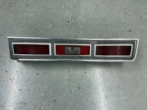 1974 Chevrolet Impala LH Side Rear Tail Light Assembly Donk 74 Chevy - Foto 1 di 13