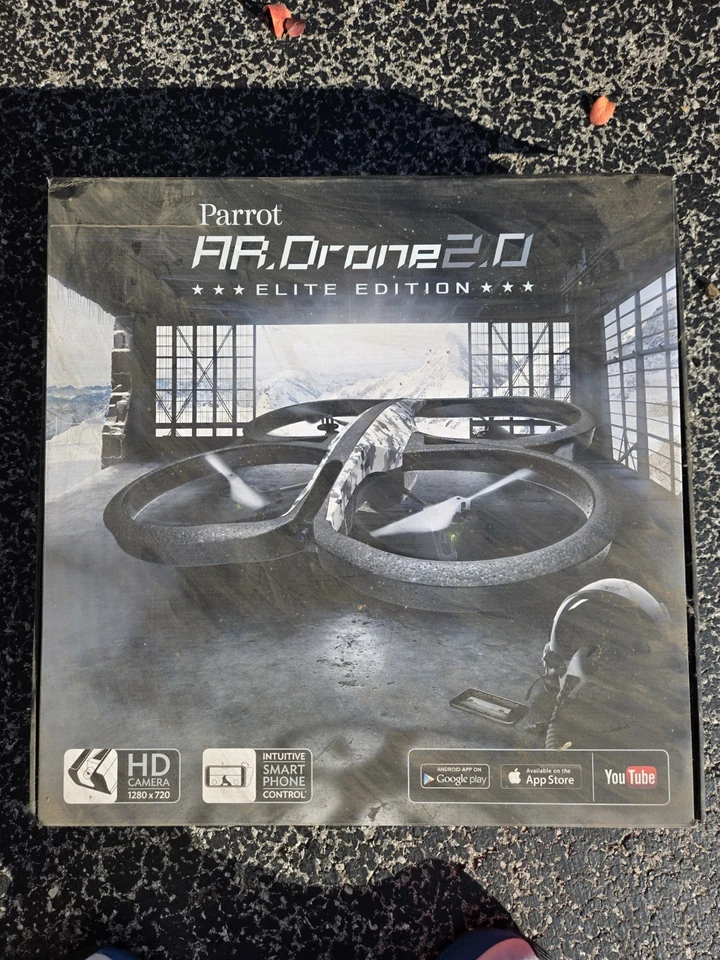 Parrot AR Drone 2.0 Elite Edition. HD Camera. Smart Phone Ctrl. (Read descript) - Image 1 of 4