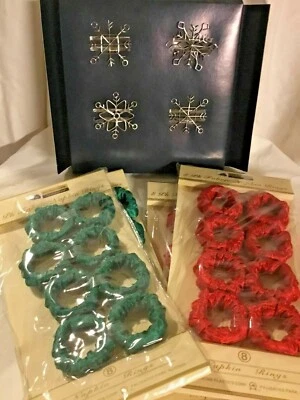 Damask Red Green Fabric Napkin Ring Holiday Christmas Lot w/ Metal Snowflake NEW - Image 1 of 4