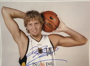 Dirk Nowitzki firmado foto grande firma original firma autógrafo (30) - Imagen 1 de 4