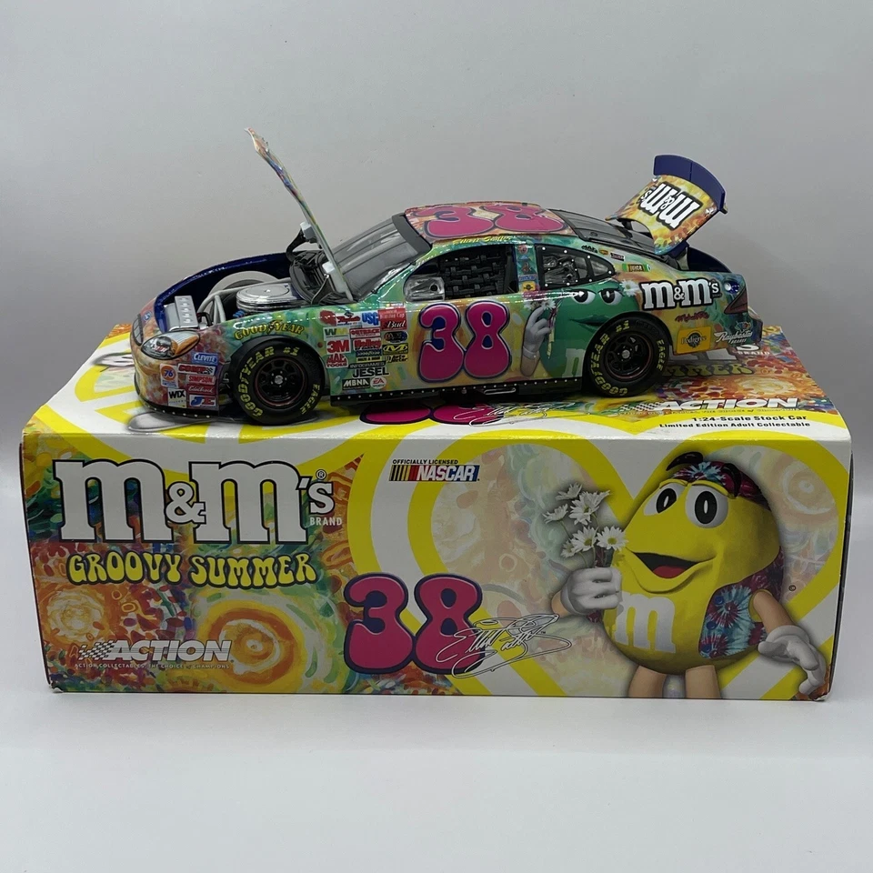 Action #38 Elliott Sadler M&m Groovy Summer 2003 Ford Taurus 1 24