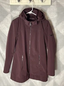 Andrew Marc Water Repellent Jacket Burgundy Medium - Bild 1 von 7