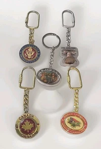 Vintage Schlüsselanhänger Konvolut 7 Souvenir Stadt Staaten Spinner emailliert New York - Bild 1 von 7