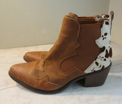 Botas laterales elásticas Pierre Dumas tostadas/con estampado de piel de vaca para mujer talla 8,5 B Foto 1 de 4