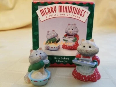 Hallmark Merry Miniatures 1996 Busy Bakers Baker Cat Kitchen Christmas set of 2 - Image 1 of 2
