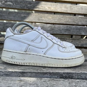 Scarpe da ginnastica Nike Air Force 1 basse classiche bianche UK 4,5 EU 37,5 - Foto 1 di 12
