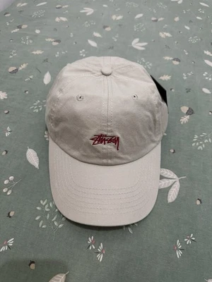 Gorra Stussy Stock Low Profile - Crema Foto 1 de 4