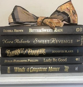 Vintage Romance Coulter Brown, Nora Roberts Hoff, Blake Decorator Black Gold Lot - Picture 1 of 4