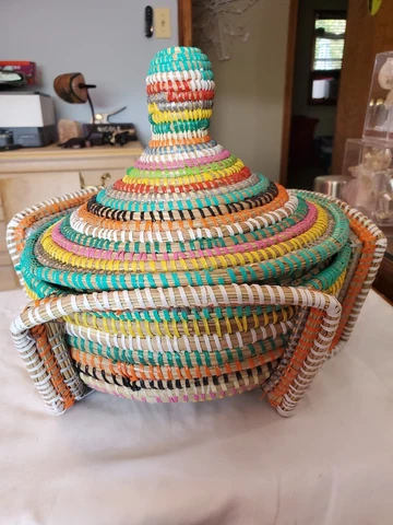 African American Spiral Woven Reed Warming Basket Multicolors Cover
