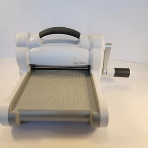 Sizzix Big Shot Maschine Einzelhandel 129,99 $ mit Standardplattform, dünner Matrizenadapter - Bild 1 von 6