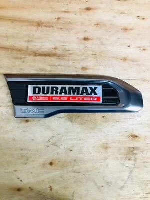 2020-2023 GMC SIERRA  2500-3500 HD Fender Vent RIGHT SIDE  OEM 84586290 - Image 1 of 4