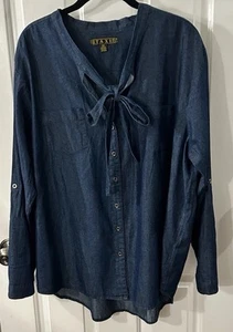 Top camicia donna marca Taxi taglia 2X blu scuro cotone denim cravatta collo usato in ottime condizioni! - Foto 1 di 5