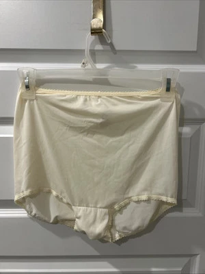 NEW Bali Skimp Skamp Nylon Panties Style #2633, Ivory Size 10 (3XL) - Image 1 of 4