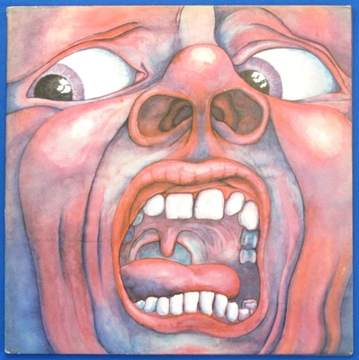 * In the Court of The Crimson King * 1969 UK LP A▽2 B 4 ILPS 9111 '''''PLAYS VG - Image 1 of 4