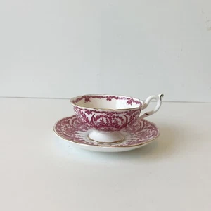 Vintage Coalport England Bone China Red White Garland & Baskets Teacup & Saucer - Picture 1 of 13