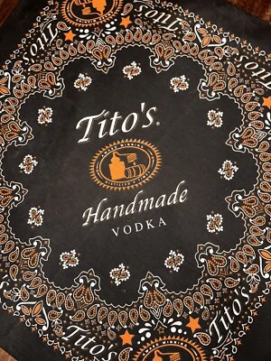 Nuevo Titos Vodka Bandana Negro Naranja Bufanda Pañuelo Hombre Chico Accesorio Regalo Foto 1 de 2