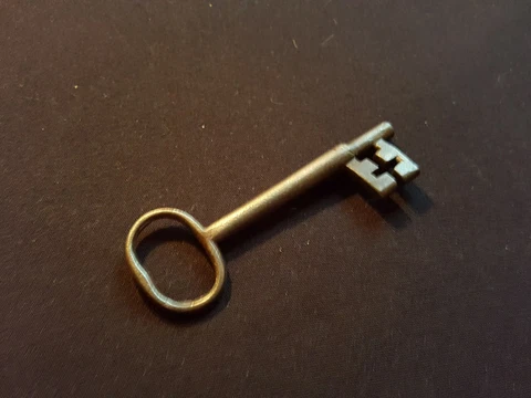 One Reclaimed Antique Cast Steel Georgian Key Door Furniture (EER259) Cover