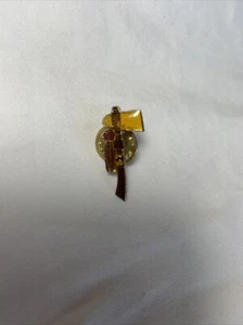  Tomahawk- Hatchet, Lapel/Hat Pin  - Picture 1 of 4