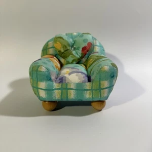Vintage Dritz Collectible Pin Cushion Green Plaid Floral Chair Sewing Dollhouse - Picture 1 of 9