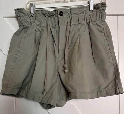 Pantalones Cortos Forever 21 Paperbag Para Mujer Botón Mosca Tiro Alto Salvia Denim Med Foto 1 de 4