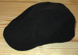 MENS LEVI'S FLEECE CABBIE BLACK HAT NEWSBOY LINED CAP SIZE S/M - Picture 1 of 2