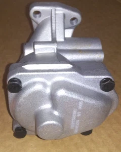 Oil Pump for Bronco Explorer Ford Ranger Sport Trac II Aerostar Mazda B4000 - Picture 1 of 6