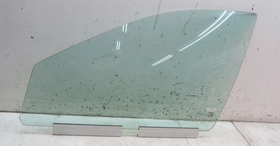 2007-2014 Volvo XC90 OEM Left Front Door Window Glass Panel - Image 1 of 4