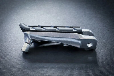 Reposapiés delantero izquierdo Posapiés Aftermarket para Honda CB600F Hornet 2007-2013  Foto 1 de 4