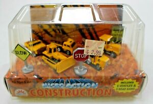 VTG Micro Action Construction - 8 Micro Die Cast Trucks/Signs - FunRise Toys