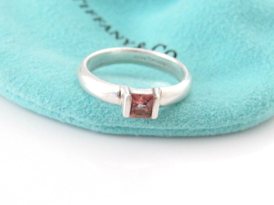 Anillo Apilable Tiffany & Co RARO Plata Rosa Turmalina Talla 5 Foto 1 de 4