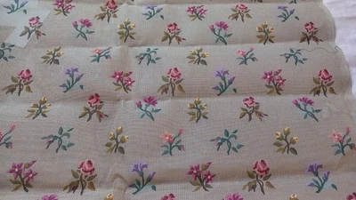 ANCIEN CANEVAS FLEURI  A FAIRE 1,12 METRE SUR 0,91 METRE - Photo 1/2