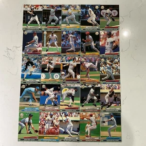 Lot of 25 Fleer Ultra 1992 Baseball Cards Stars Barry Bonds Ozzie Smith Carlton - Picture 1 of 7