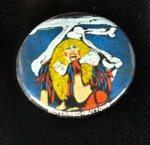 TWiSTED SiSTER Pin Vintage 80s Metal band Pinback button Dee Snyder 1980s 1" Euc - Picture 1 of 2